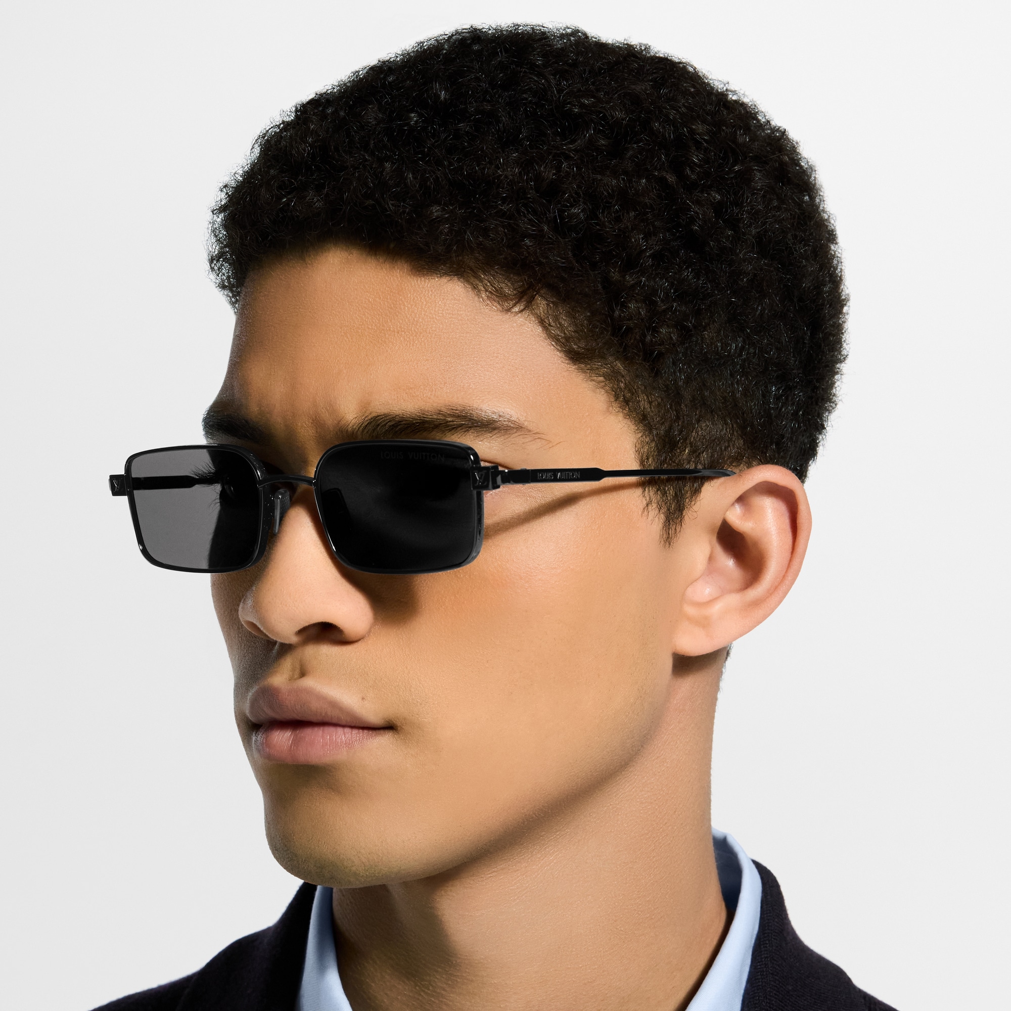 ＬOＵIＳ　VＵＴＴ ＯN Louis Vuittone Men's Attitude Black U Damier Sunglasses Z0433U